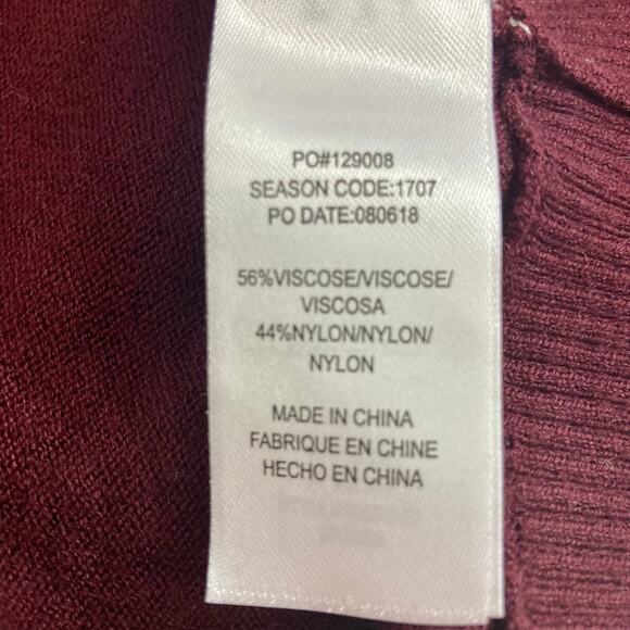 Splendid burgundy reversible sweater, medium soft choker keyhole long sleeve - Picture 9 of 12